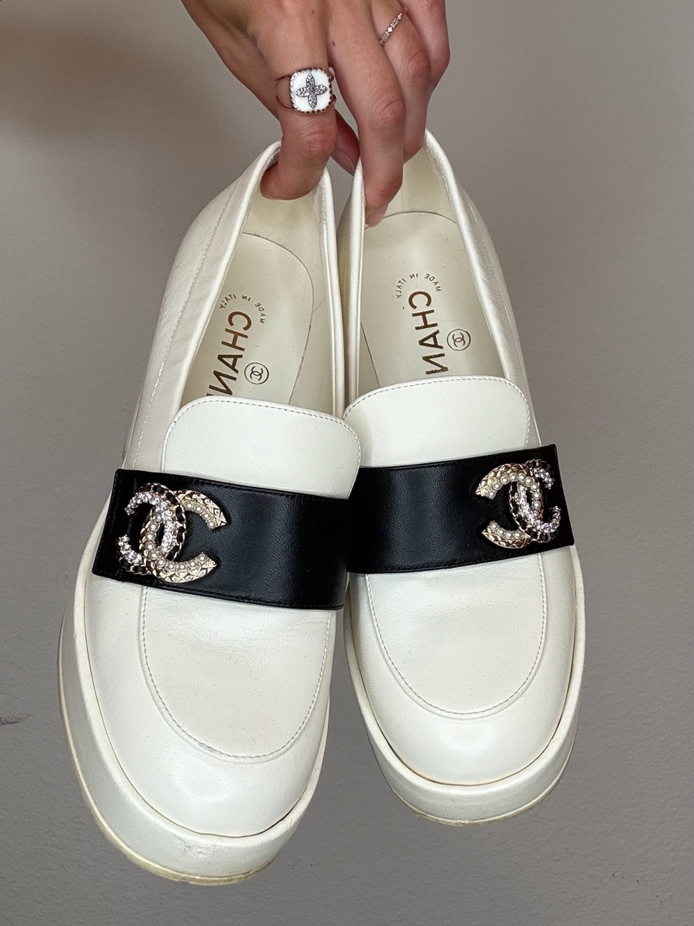 CHANEL White Leather Loafers with Black Band and Crystal CC Emblem